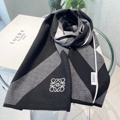 LOEWE SCARF 180 CM IN BLACK CASHMERE 386729
