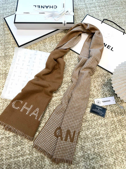 CHANEL HOUNDSTOOTH SCARF 185 CM IN CAMEL BROWN CASHMERE 393124