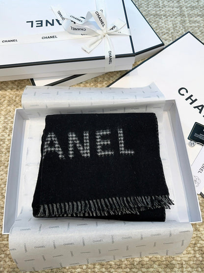 CHANEL HOUNDSTOOTH SCARF 185 CM IN BLACK CASHMERE 393123