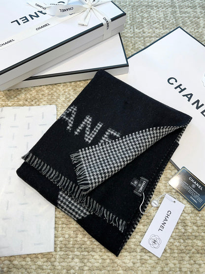 CHANEL HOUNDSTOOTH SCARF 185 CM IN BLACK CASHMERE 393123