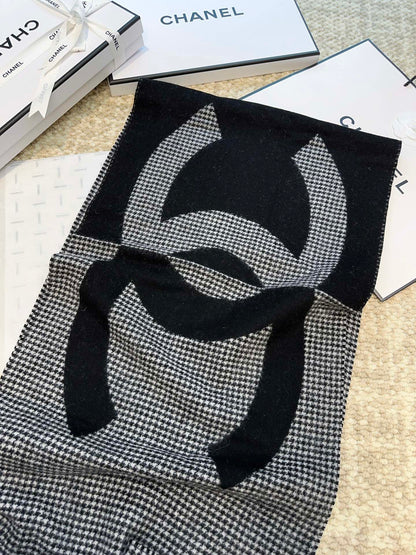 CHANEL HOUNDSTOOTH SCARF 185 CM IN BLACK CASHMERE 393123