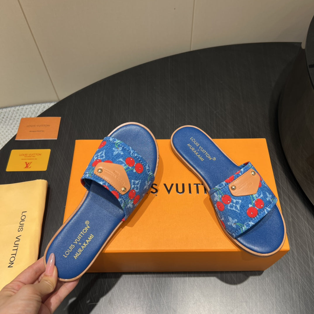 LOUIS VUITTON LV SLIDE SANDALS 25S IN DARK BLUE DENIM AND CALFSKIN WITH LOGO PRINT