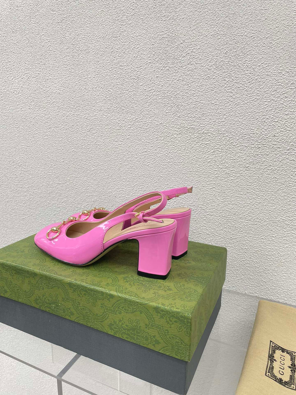 GUCCI WOMEN'S HORSEBIT SLINGBACK 75MM IN FUSICA PINK CALFSKIN