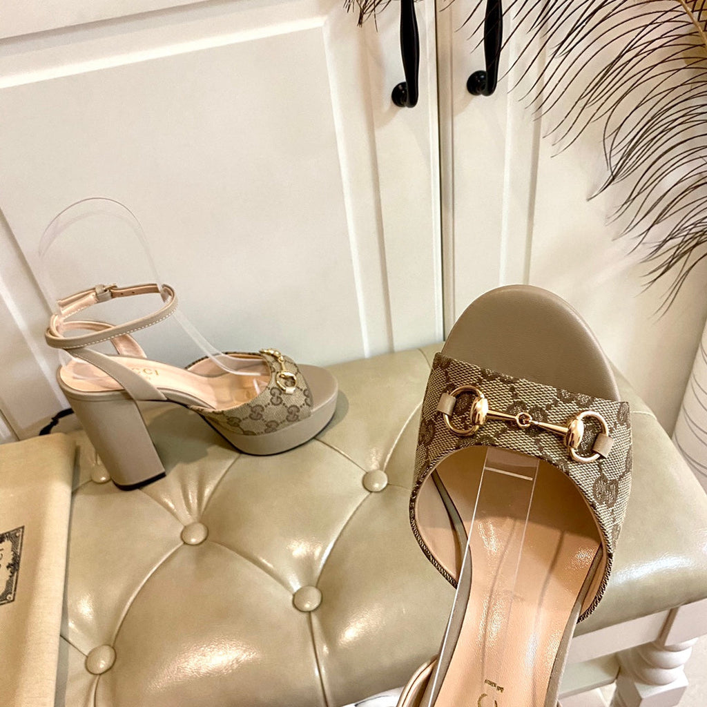 GUCCI HORSEBIT PLATFORM SANDAL IN KHAKI BEIGE MONOGRAM CANVAS AND SHEEPSKIN LINING