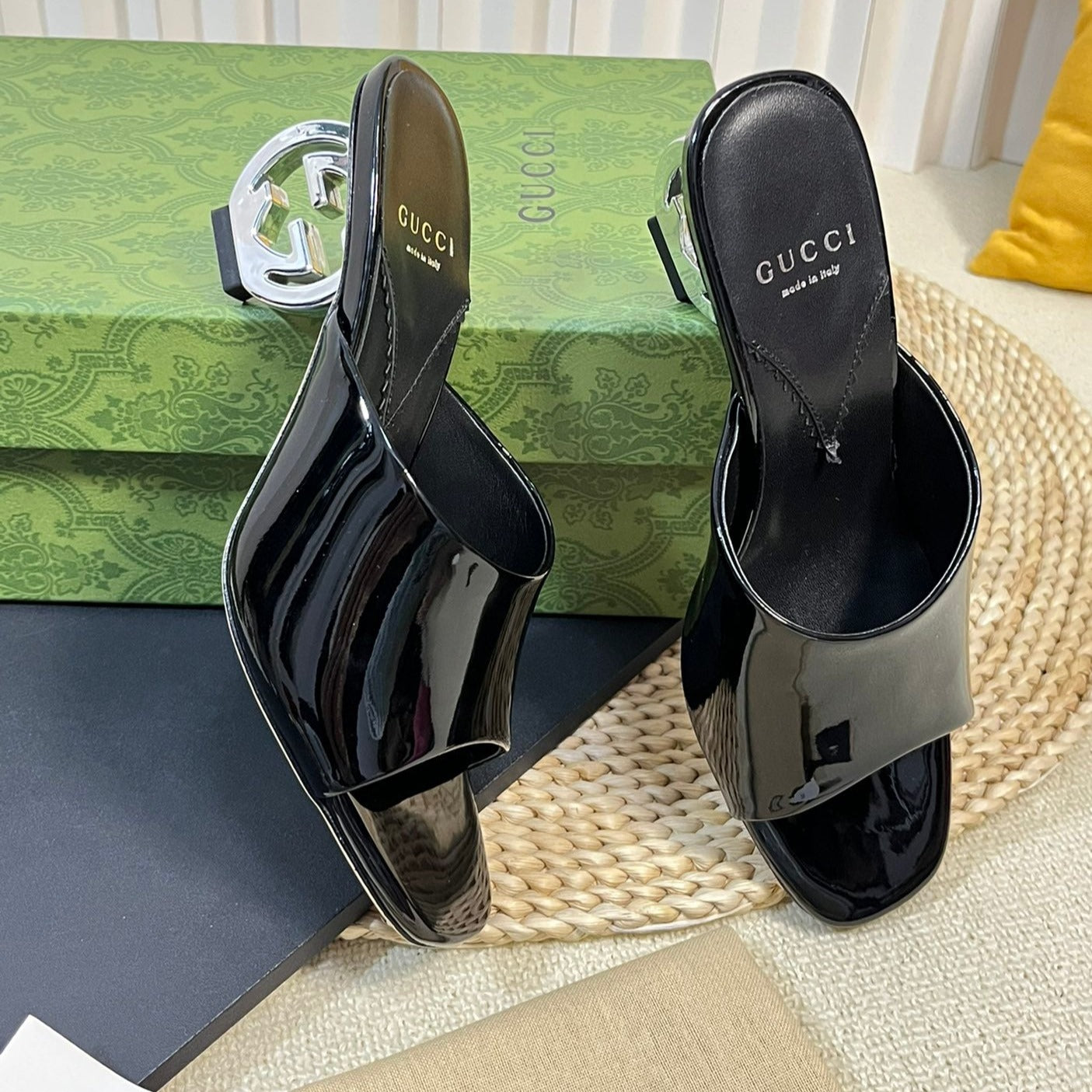GUCCI Women's Heeled Sandals Glossy Black