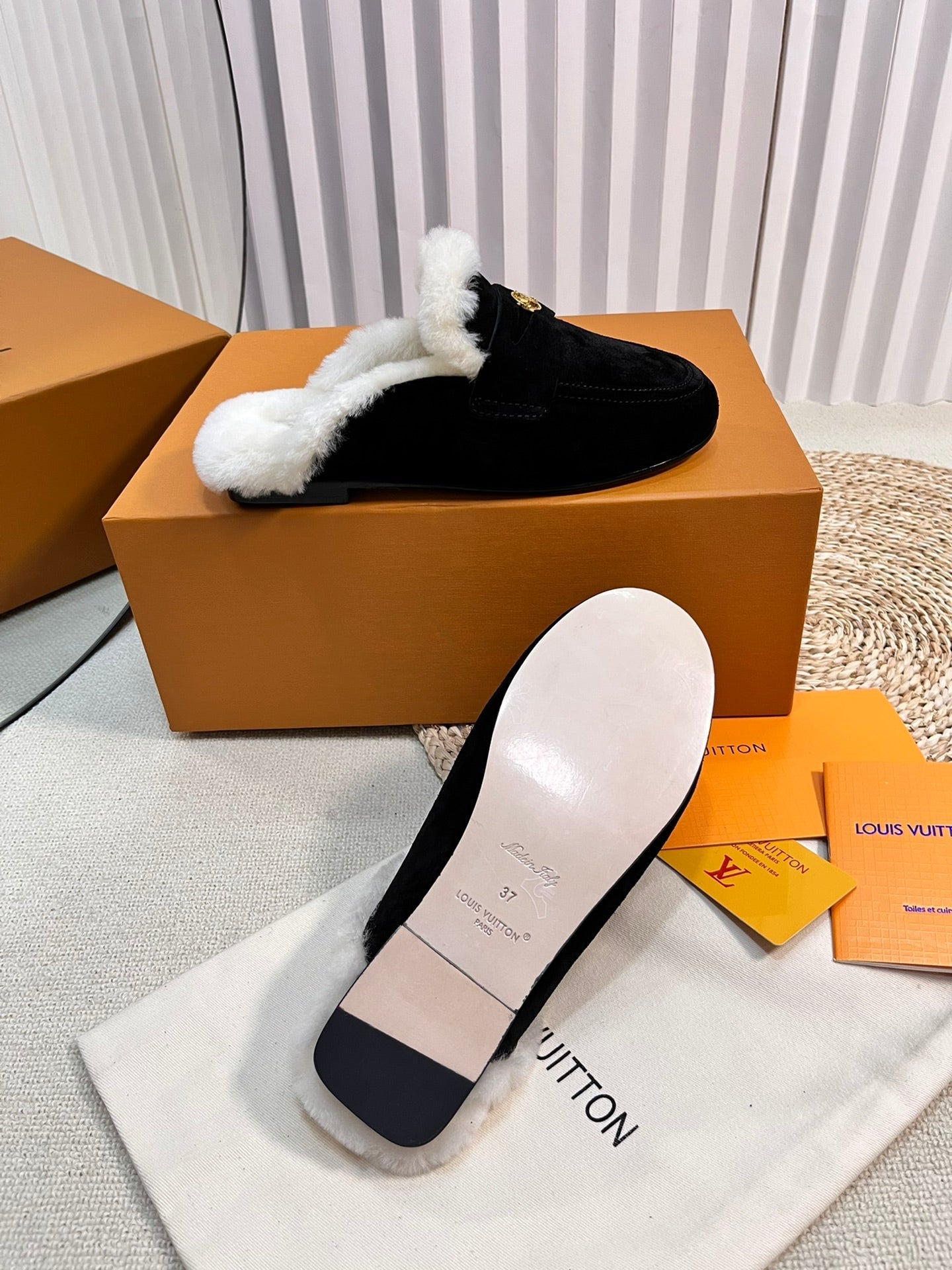 LOUIS VUITTON LV COSY FLAT COMFORT CLOG IN BLACK SUEDE AND SHEARLING LINING
