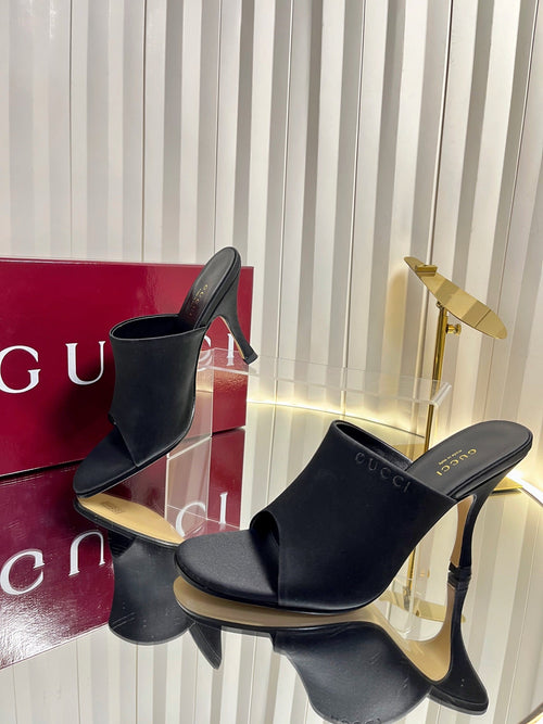 GUCCI 26S HIGH-HEELED SANDALS 100 MM IN BLACK SATIN