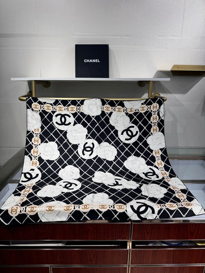 CHANEL 25S SCARF 90 IN CASHMERE SILK 737220