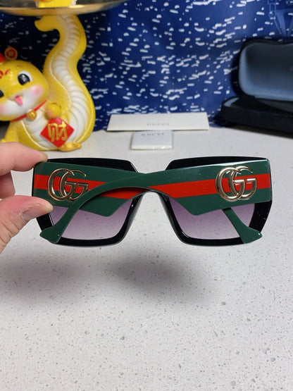 GUCCI SQUARE FRAME SUNGLASSES 573303 IN ACETATE EMBOSSED LOGO