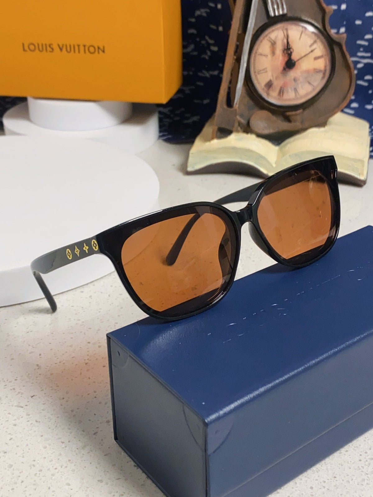 LOUIS VUITTON CAT EYE SUNGLASSES 571647 IN BLACK ACETATE BROWN LENS