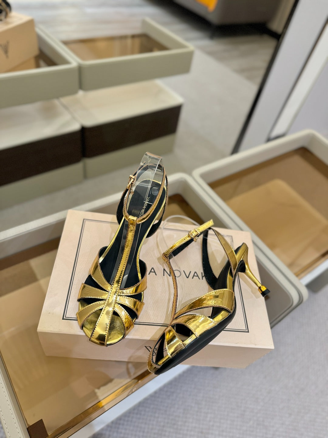 LOUIS VUITTON HIGH SANDALS 75 MM IN GOLD CALFSKIN