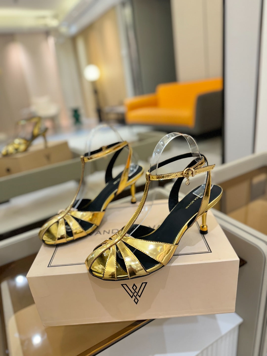 LOUIS VUITTON HIGH SANDALS 75 MM IN GOLD CALFSKIN