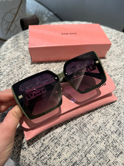 MIU MIU LOGO SQUARE SUNGLASSES 512017 IN GREEN ACETATE