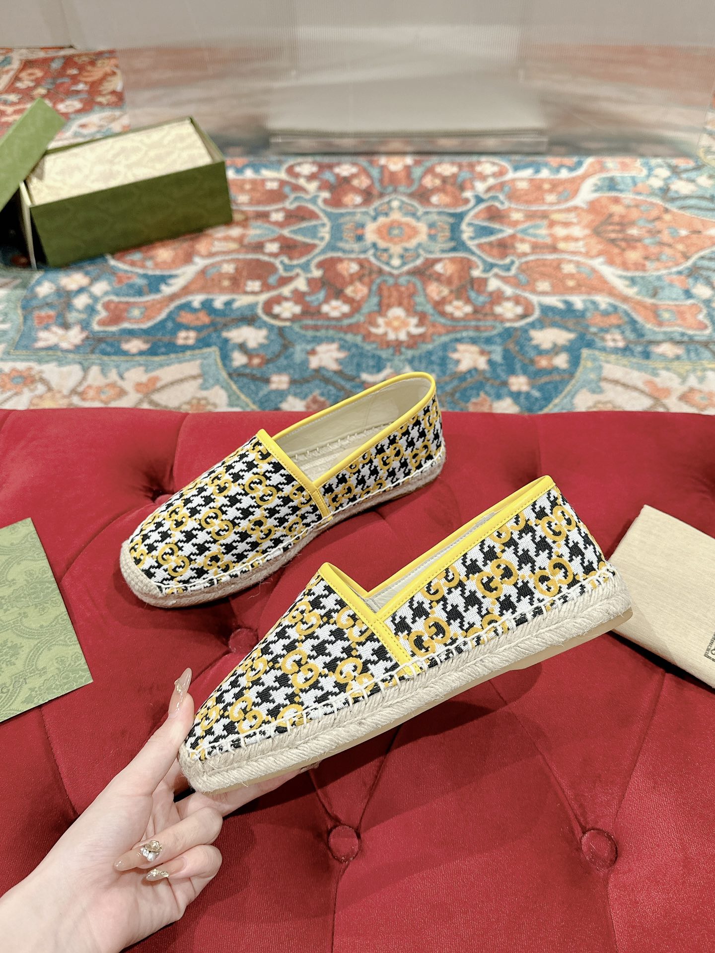 GUCCI ESPADRILLE LOAFER LEMON AND BLACK CANVAS