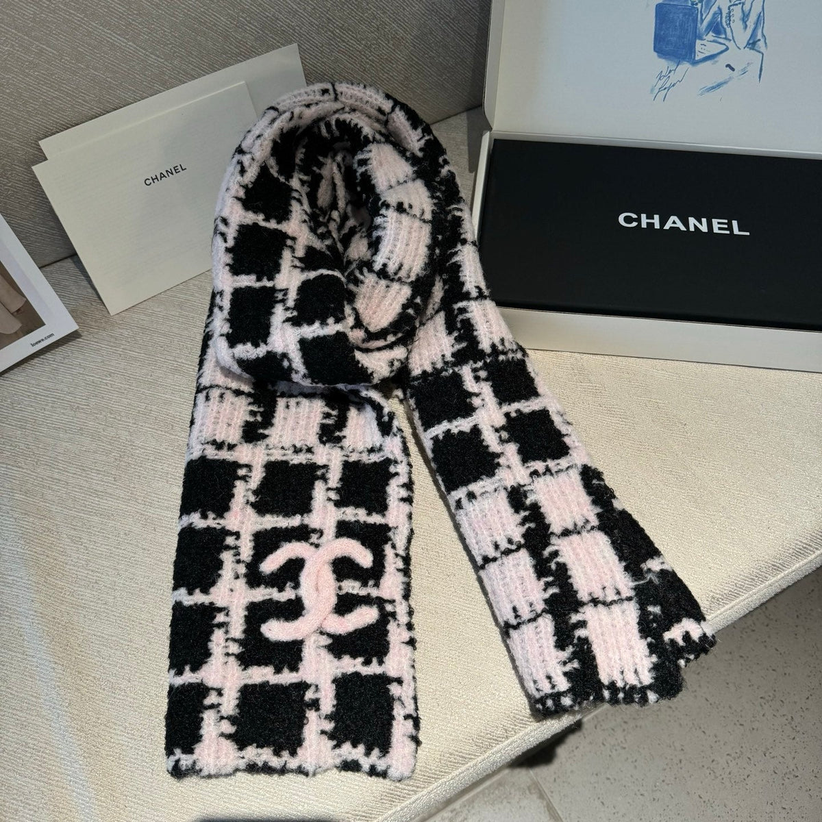 CHANEL 25S SCARF 180 IN WOOL 932137