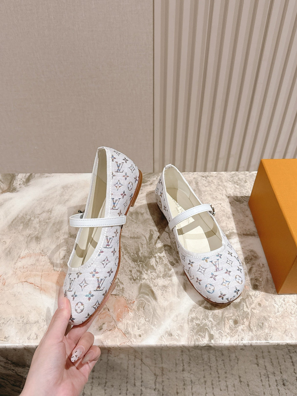 LOUIS VUITTON LV BALLET FLAT IN WHITE MONOGRAM CANVAS