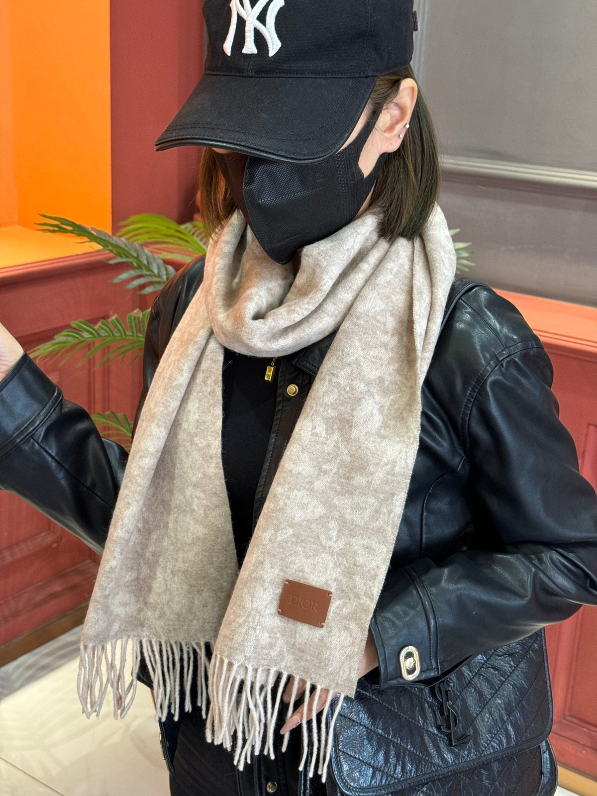 DIOR SCARF 180 CM IN ECRU TAN MONOGRAM CASHMERE 394644
