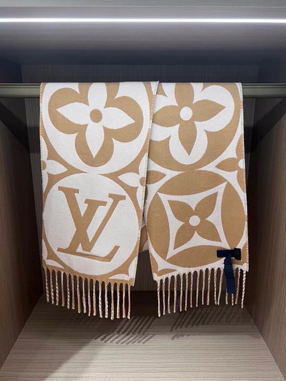 LOUIS VUITTON MEDALLION SCARF 235 CM IN PEANUT BROWN MIX WHITE WOOL 399899