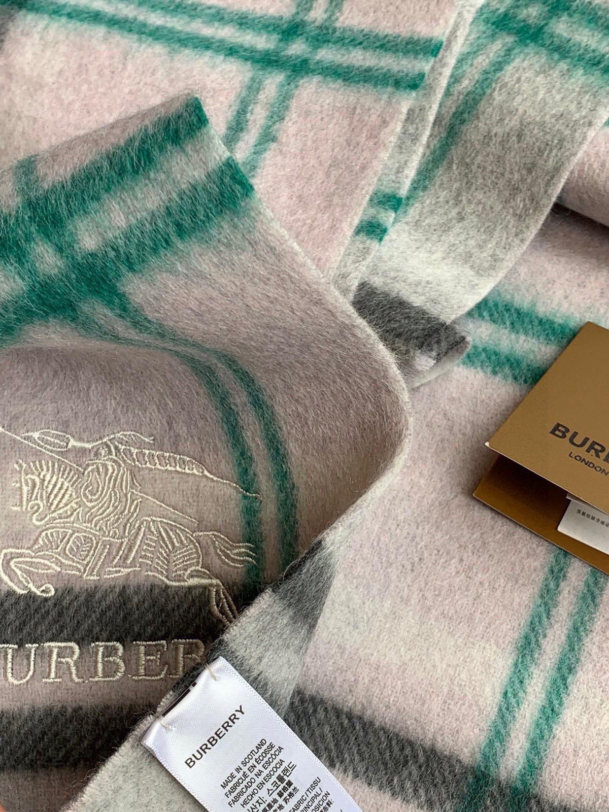 BURBERRY BBR SCARF 190 CM IN CASHMERE 490769