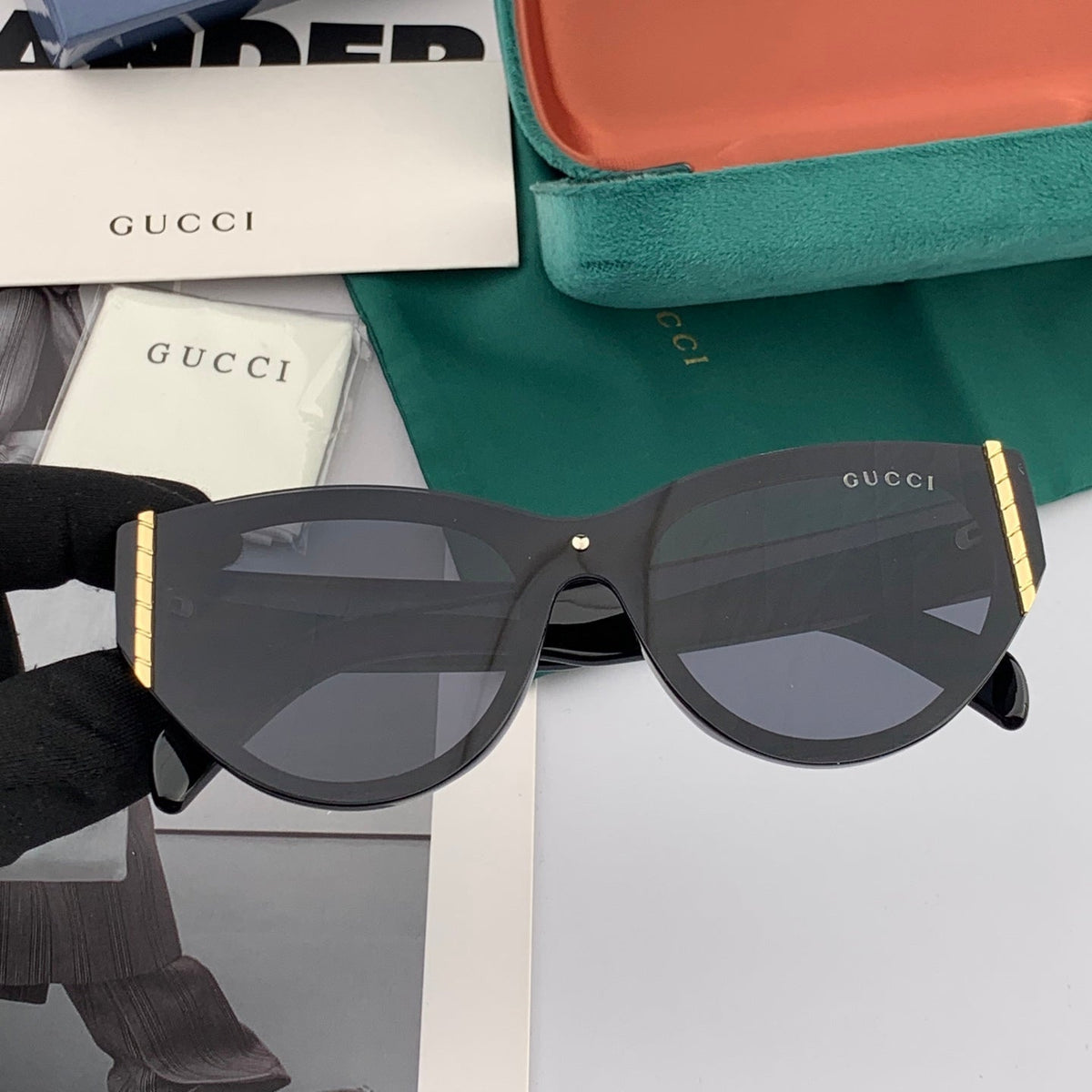 GUCCI CAT EYE FRAME SUNGLASSES G82036 IN ACETATE