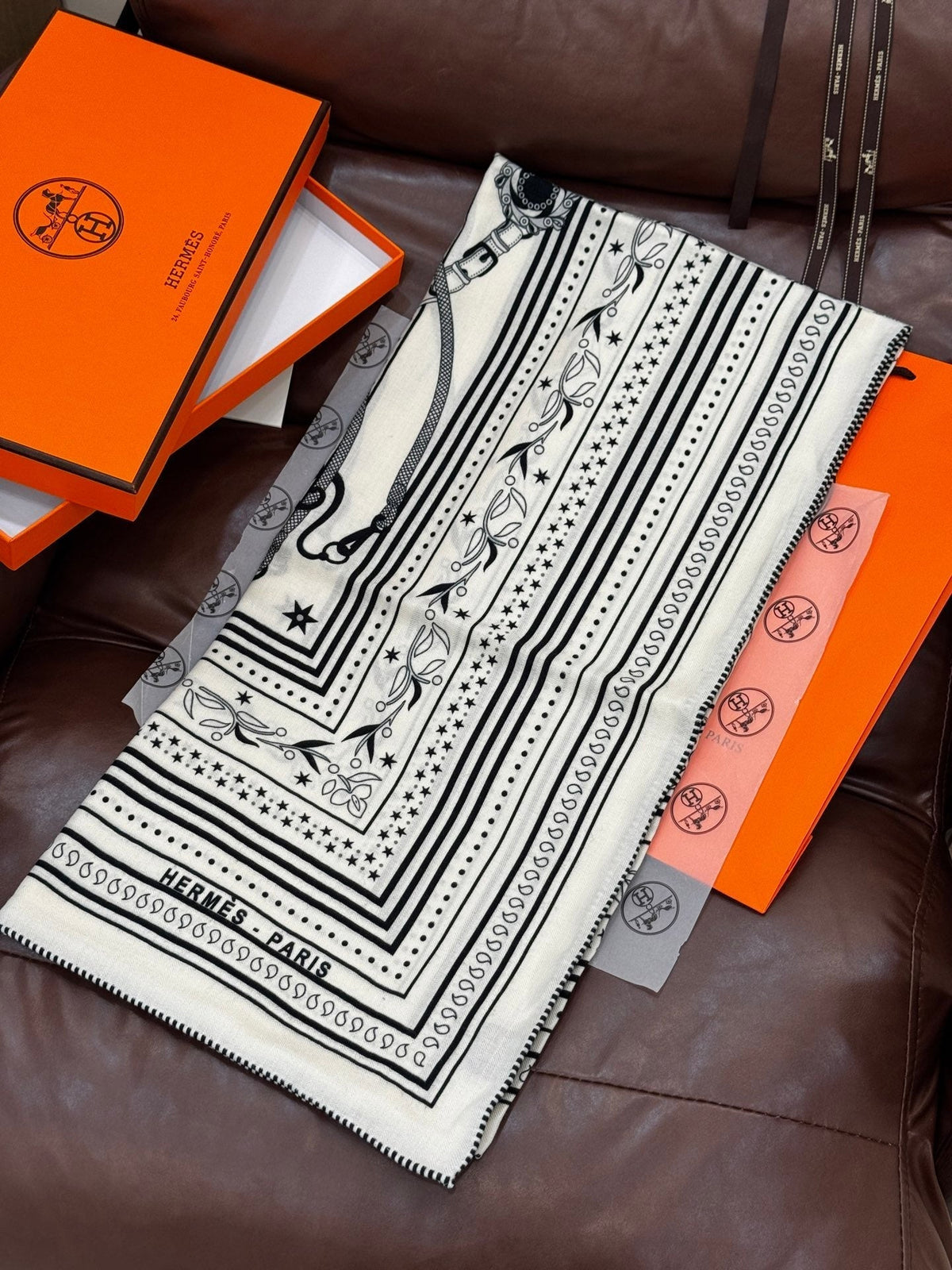 HERMES HERMES 25S SCARF 140 IN CASERE SILK 727316