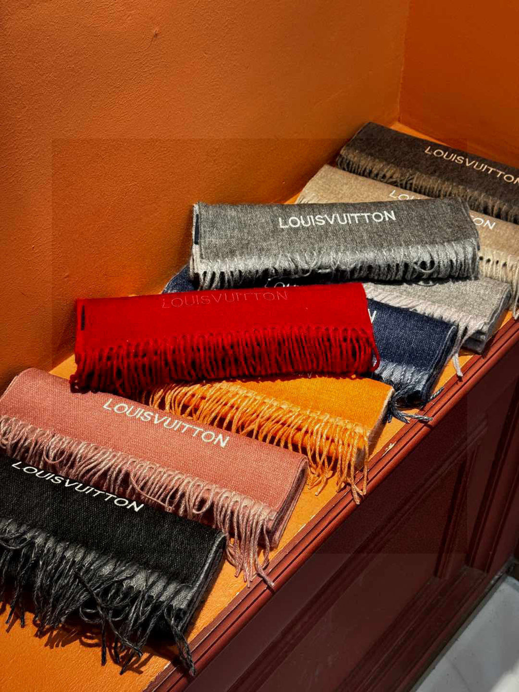 LOUIS VUITTON LV SCARF 180 CM IN CASHMERE 730572