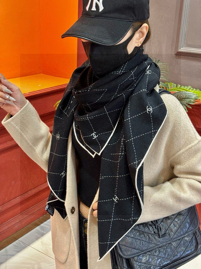 CHANEL 25S SCARF 140 IN SILK 735800