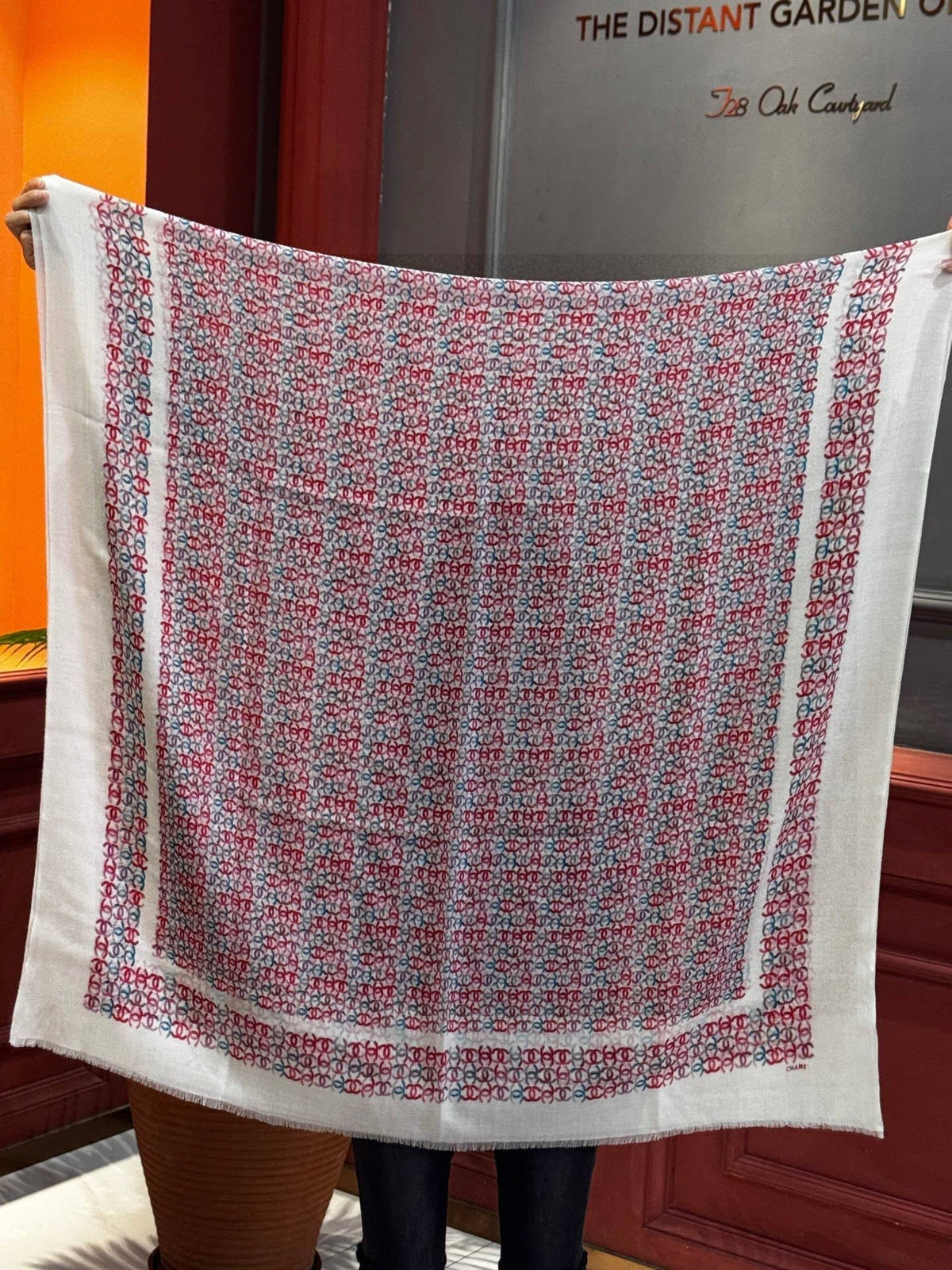 CHANEL 25S SCARF 200 IN CASHMERE 931463