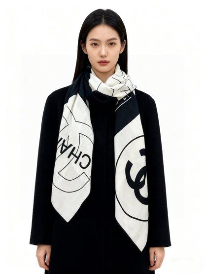 CHANEL 25S SCARF 135 IN SILK AND CASHMERE 932037