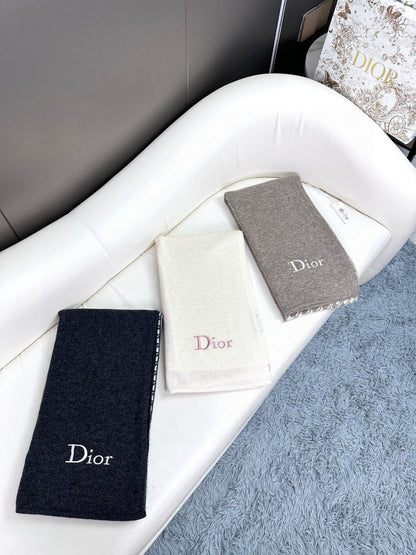 DIOR SCARF 190 CM IN BABY PINK MIX BEIGE CARO CASHMERE 388126