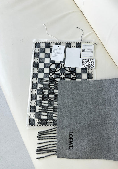 LOEWE ANAGRAM SCARF 182 CM IN BLACK MIX DOVE GRAY WOOL AND CASHMERE 408524