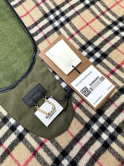 BURBERRY CHECK CAPE IN JADE GREEN WOOL 410153