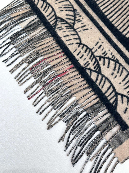 BURBERRY REVERSIBLE EKD SCARF 210 CM IN BLACK MIX CAMEL BEIGE CASHMERE 410182