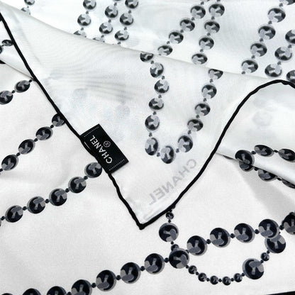 CHANEL 25S SCARF 90 IN SILK 711321