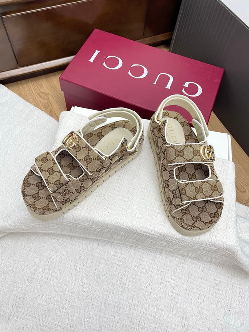 GUCCI CLASSIC SANDALS 25S IN BEIGE FABRIC WITH GOLD HARDWARE