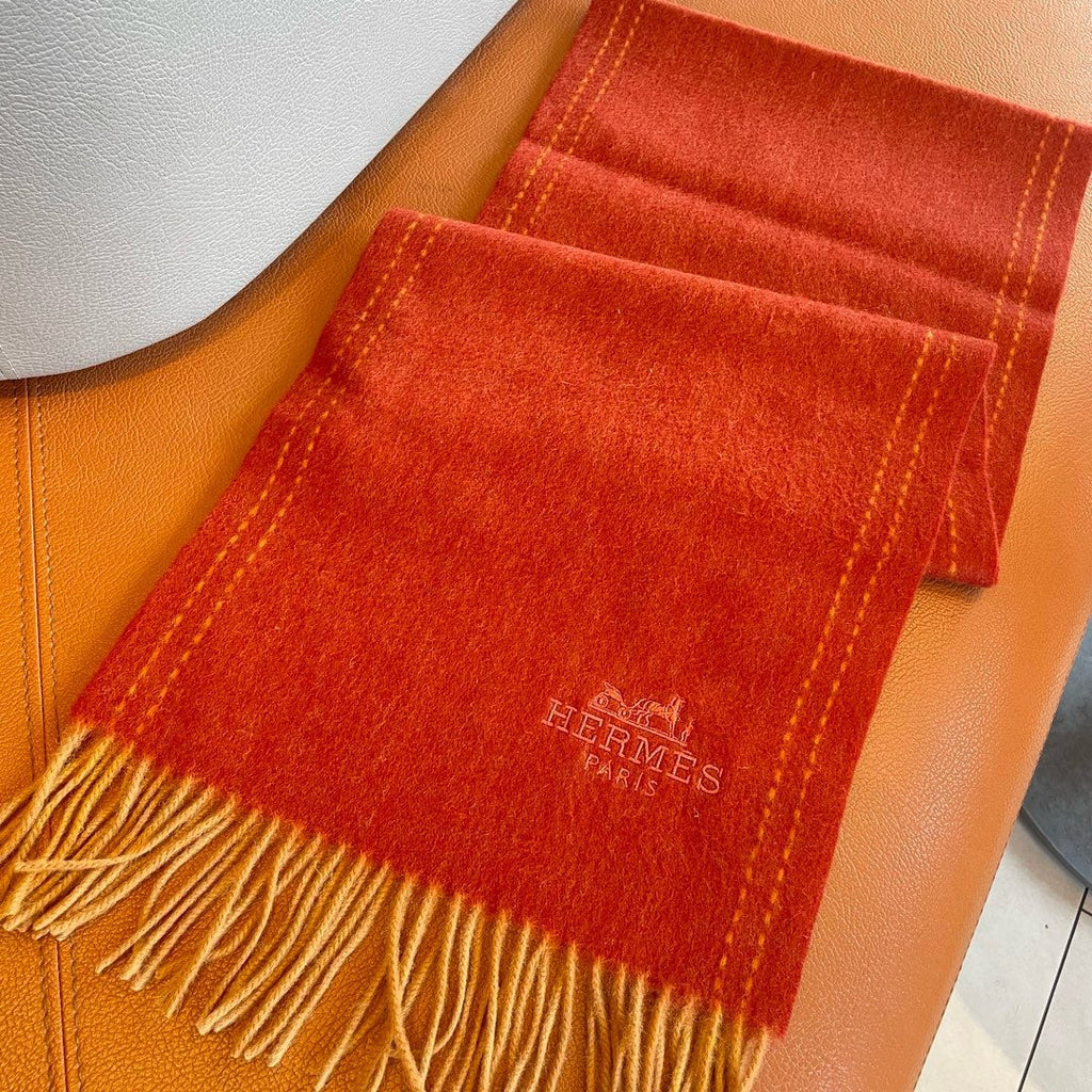 HERMES UNIE BRODEE GM MUFFLER IN SCARLET RED CASERE