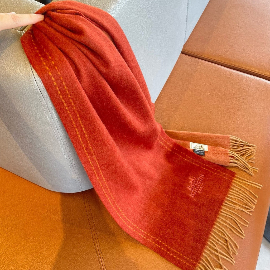 HERMES UNIE BRODEE GM MUFFLER IN SCARLET RED CASERE