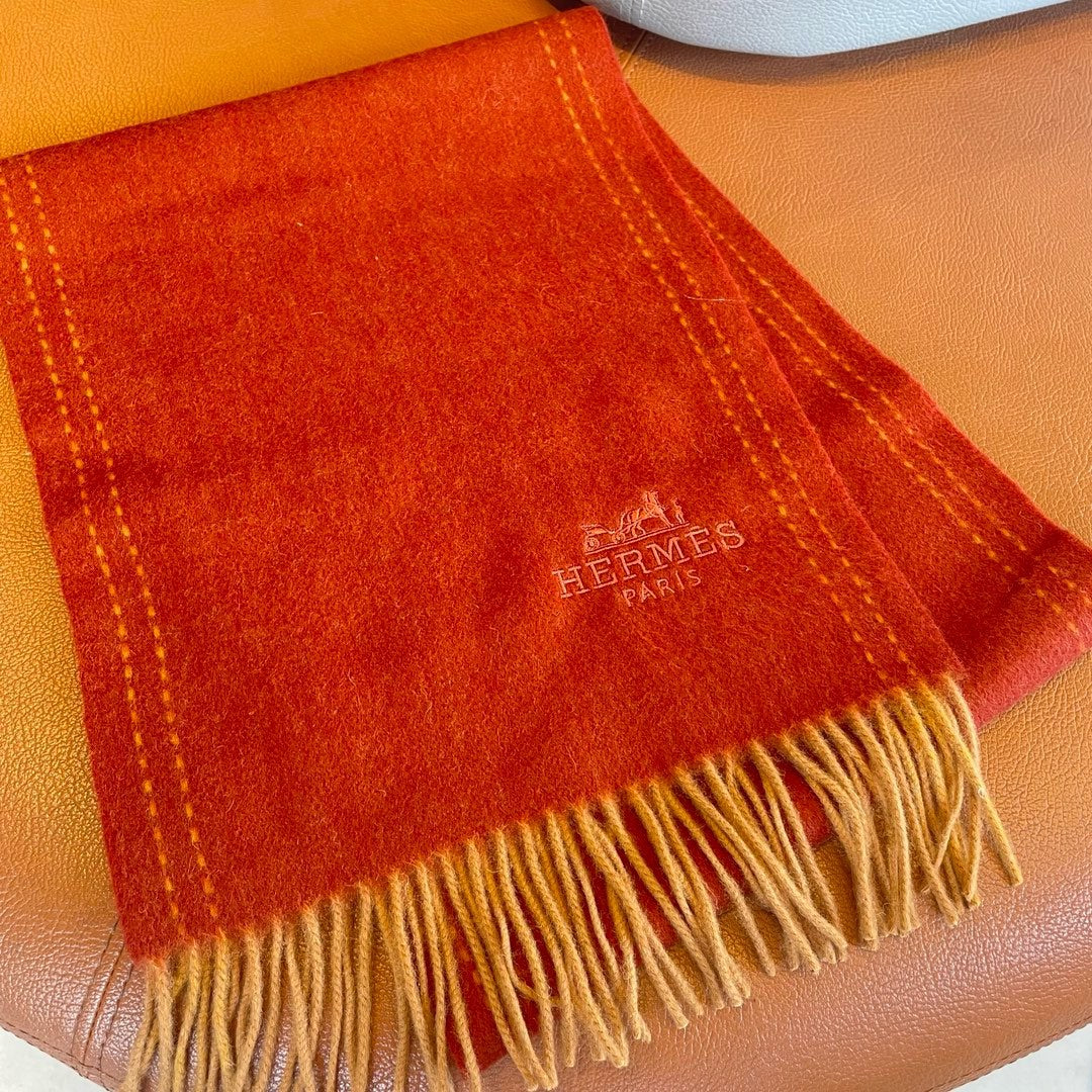 HERMES UNIE BRODEE GM MUFFLER IN SCARLET RED CASERE