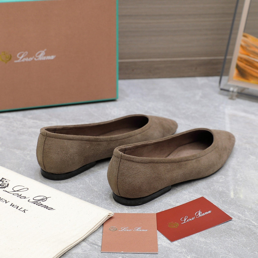 CLASSIC BALLET SHOES IN HEAVY BROWN SUEDUE