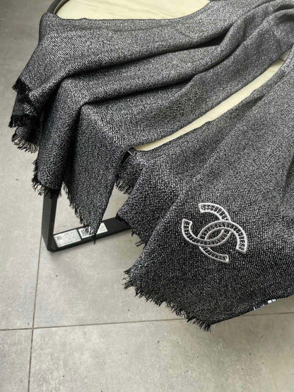 CHANEL SCARF 210 CM IN BLACK CASHMERE  402208