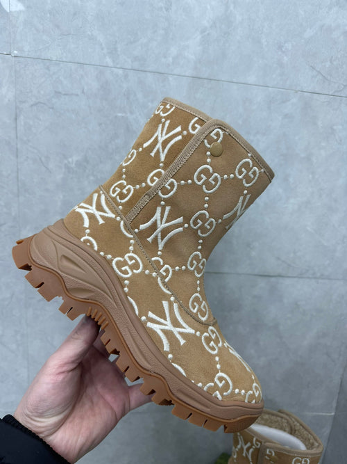 GUCCI &NY SNOW BOOTS IN WOOD BROWN SUEDE AND WOOL LINING