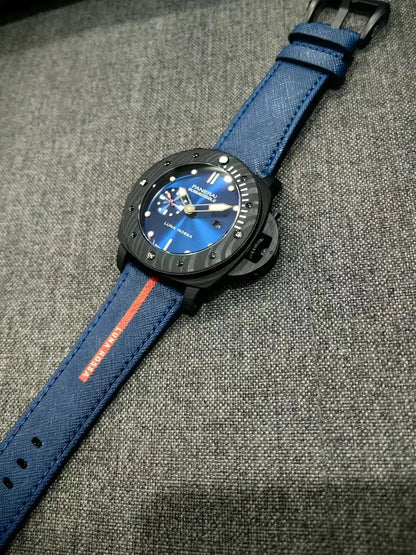 Panerai Submersible Luna Rossa Blue - Hình 3