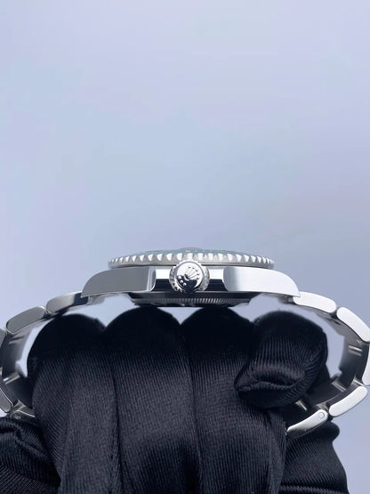 black Rolex Submariner Green Bezel - Hình 6