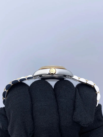 Rolex Datejust Red Vignette Dial - Hình 4
