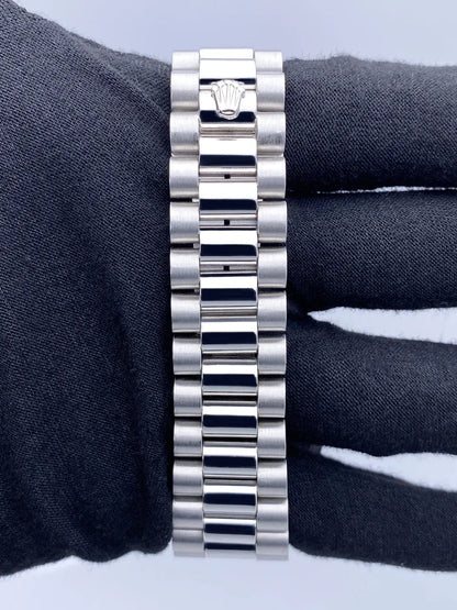 Rolex Silver Diamond Day-Date dial - Hình 6
