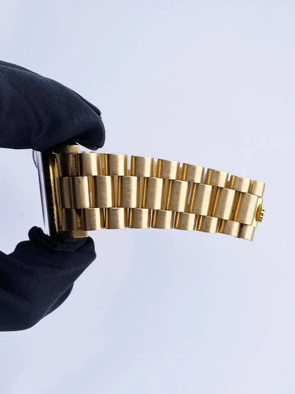 Rolex Gold Diamond Day-Date dial - Hình 8