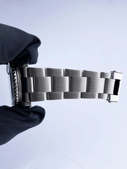 Rolex Green Bezel Black Dial - Hình 6